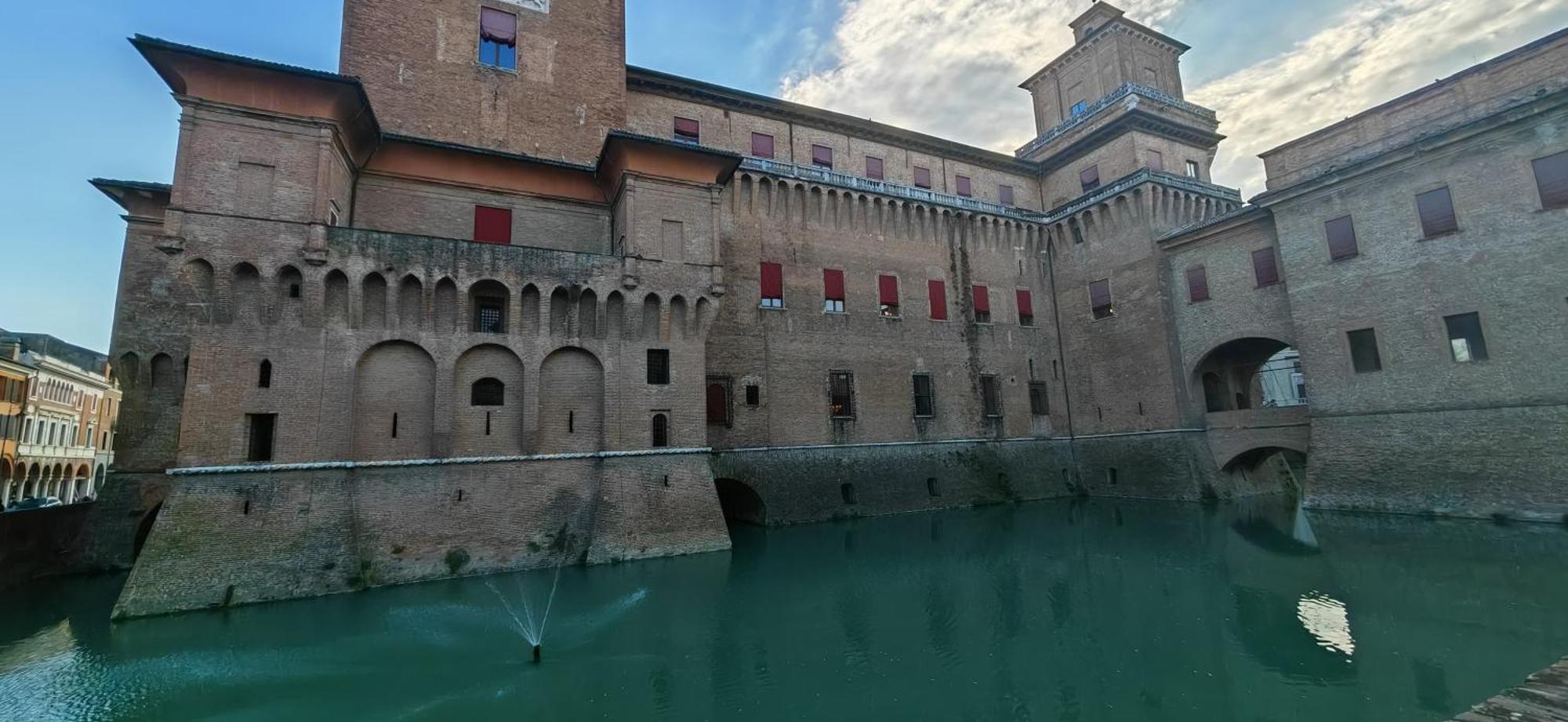 B&B Le Muse Ferrara Eksteriør billede